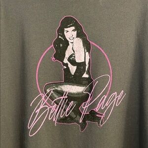 Torrid Bettie Page The Vinyl Icons Graphic Tee Gray Size XXL Poly/Cotton Blend